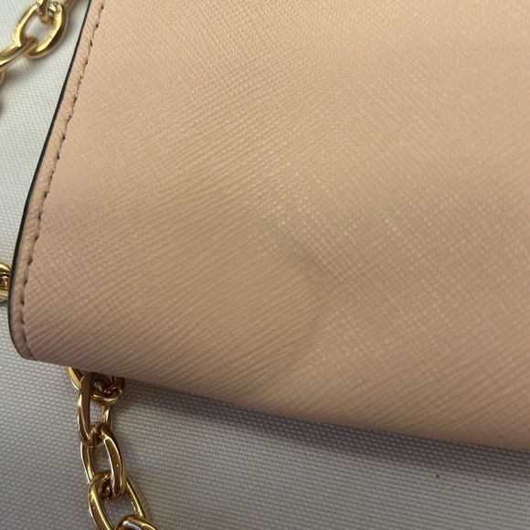 Tory burch cross body, pink, basically brand new only used a couple times - Picture 6 of 11